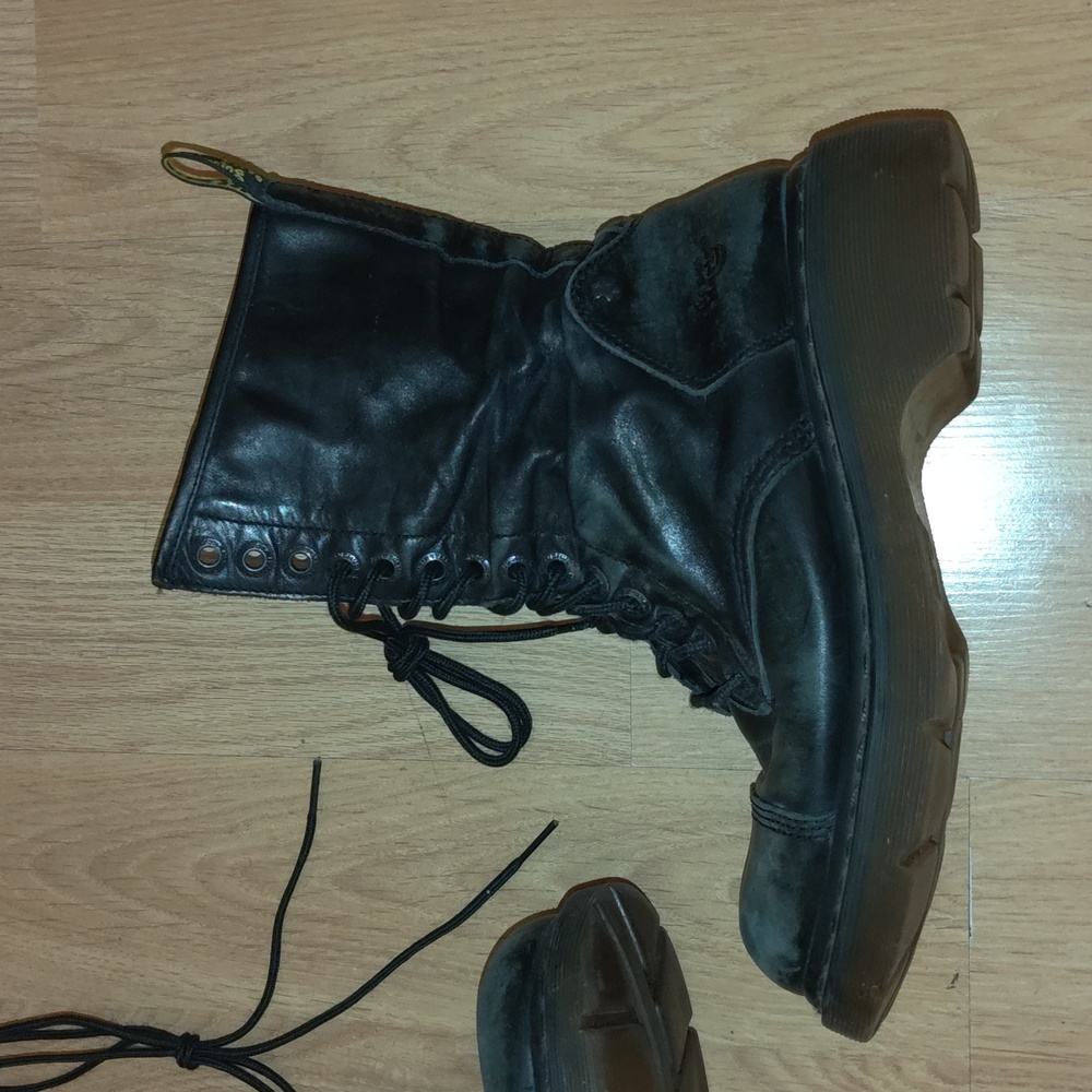 Dr Martens Miranda Black 14-Eye Lace Up Leather Combat Boots Women's Size 10 - Picture 6 of 15